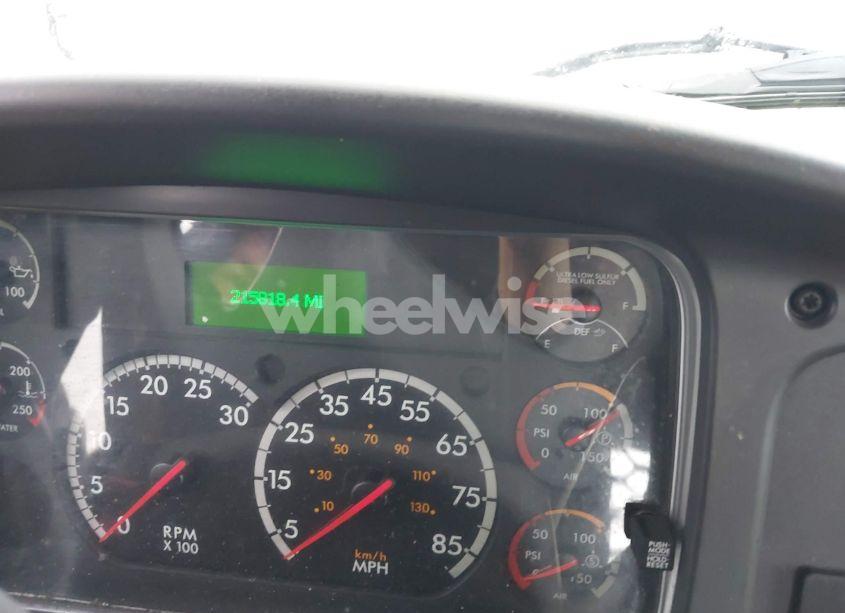 Photo 5 of 2017 Freightliner M2 106 (VIN 1FVHCYCY0HHJB2188)