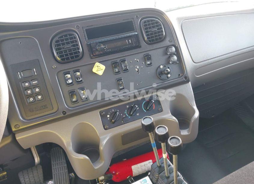 Photo 12 of 2017 Freightliner M2 106 (VIN 1FVHCYCY6HHHZ0922)