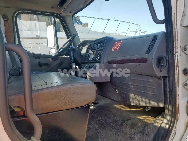 Photo 3 of 2014 FREIGHTLINER BUSINESS CLASS M2 FLATBED TRUCK (VIN 1FVHCYCY9EHFL6066)