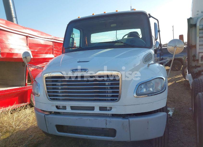 Photo 12 of 2016 Freightliner M2 106 MEDIUM DUTY (VIN 1FVHCYCY9GHGZ2921)