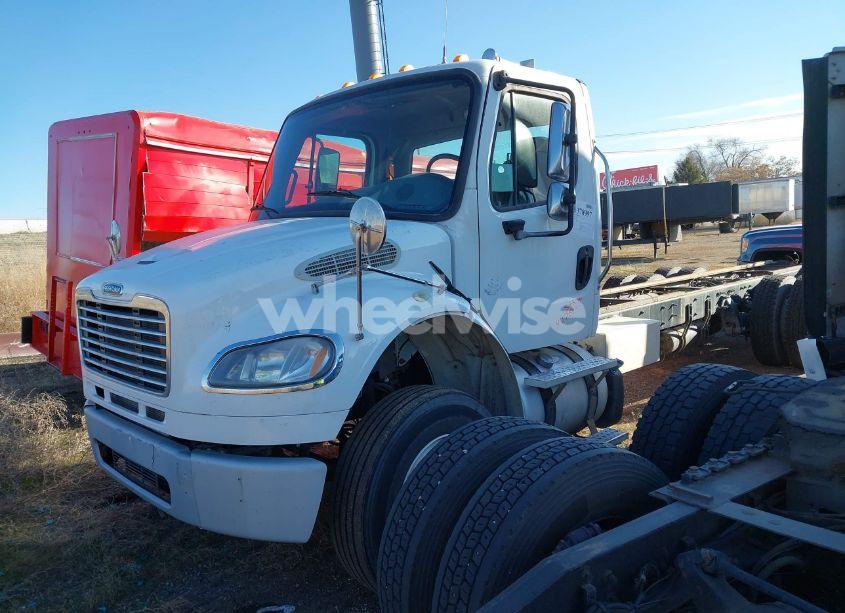 Photo 2 of 2016 Freightliner M2 106 MEDIUM DUTY (VIN 1FVHCYCY9GHGZ2921)