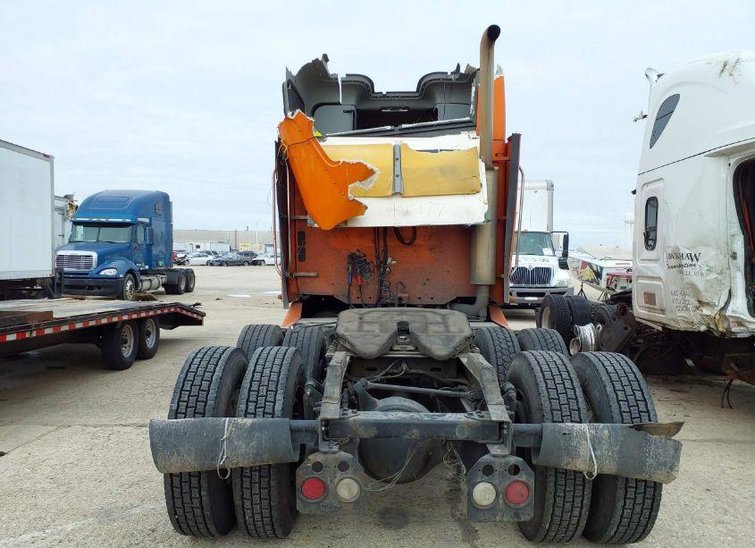 Photo 7 of 2013 Freightliner Columbia COLUMBIA (VIN 1FVXA7002DDBX5859)