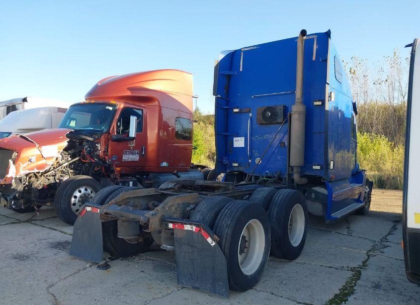 Photo 4 of 2012 Freightliner Columbia COLUMBIA (VIN 1FVXA7CG1CLBP9415)