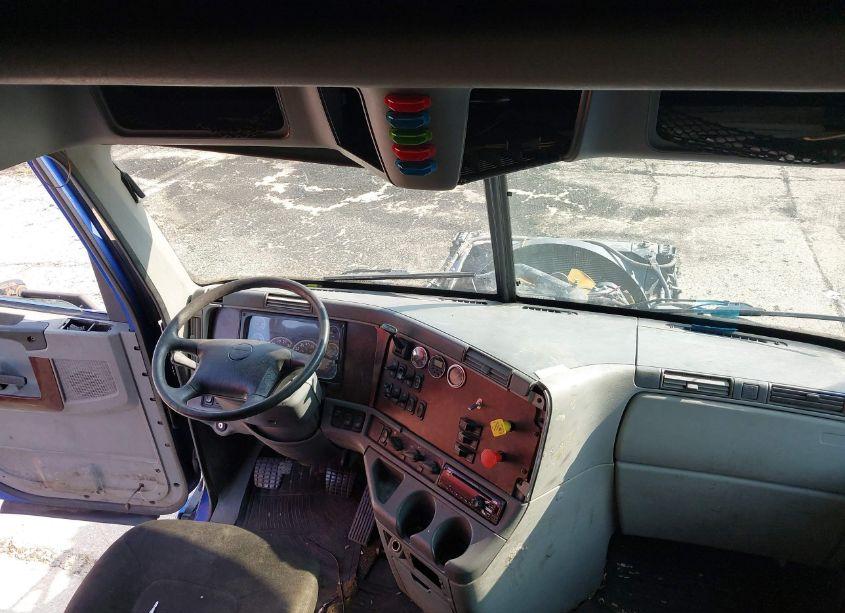 Photo 7 of 2012 Freightliner Columbia COLUMBIA (VIN 1FVXA7CG1CLBP9415)