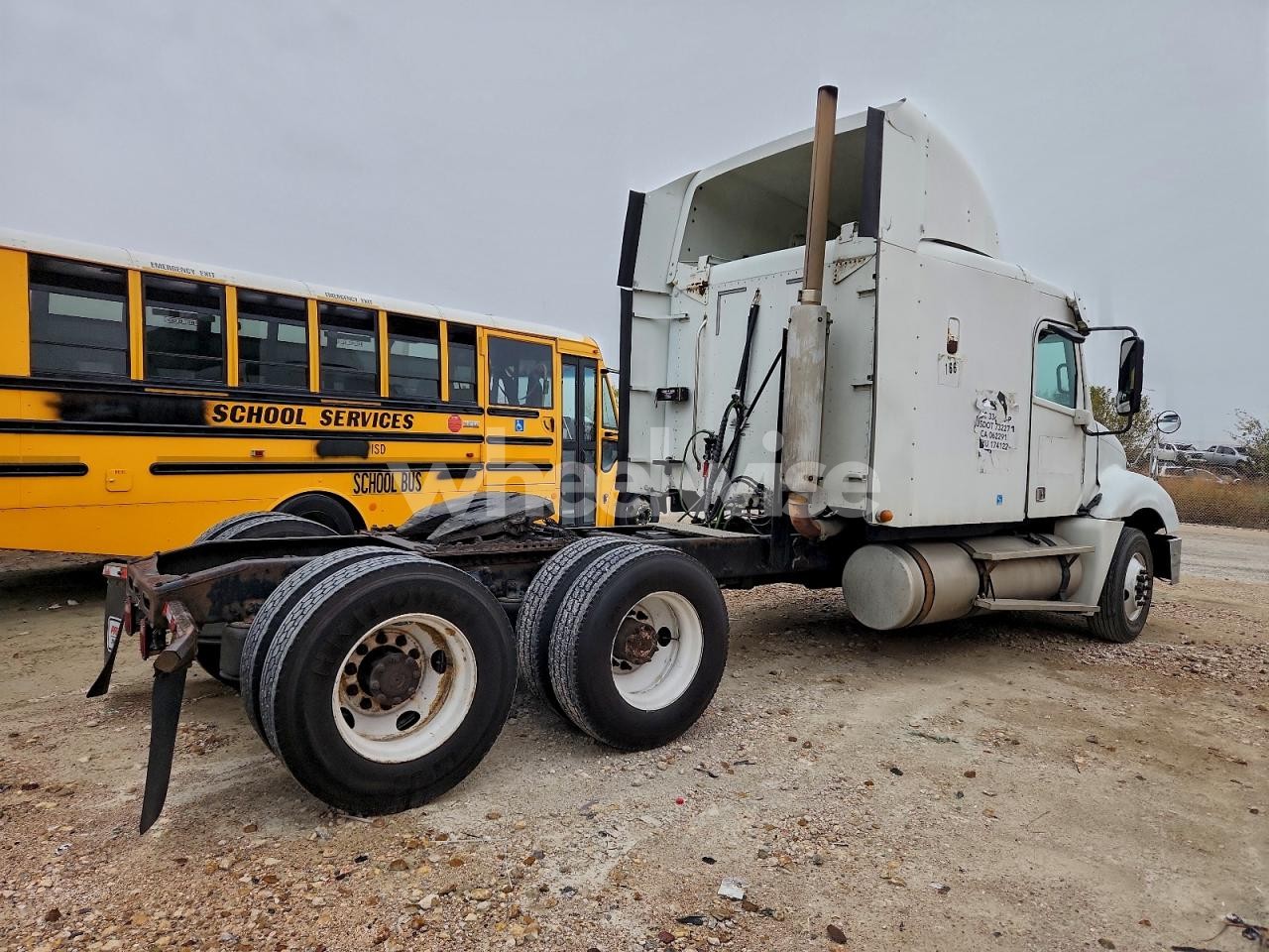 Photo 4 of 2013 FREIGHTLINER CONVENTIONAL COLUMBIA (VIN 1FVXA7CG9DDBW8738)