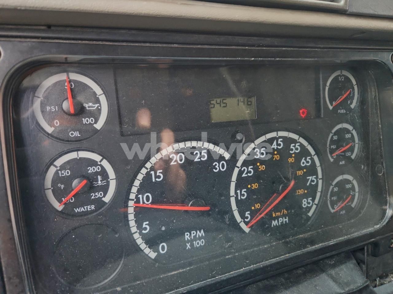 Photo 8 of 2013 FREIGHTLINER CONVENTIONAL COLUMBIA (VIN 1FVXA7CG9DDBW8738)