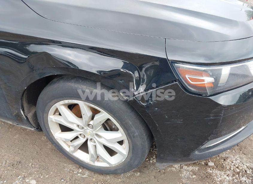 Photo 6 of 2017 Chevrolet Impala 1LT (VIN 1G1105S30HU191411)