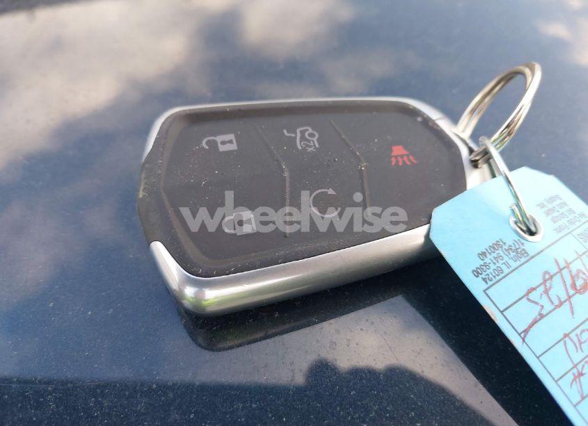 Photo 11 of 2018 Chevrolet Impala 1LT (VIN 1G1105S30JU122224)