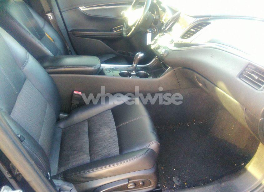 Photo 5 of 2017 Chevrolet Impala 1LT (VIN 1G1105S31HU190476)