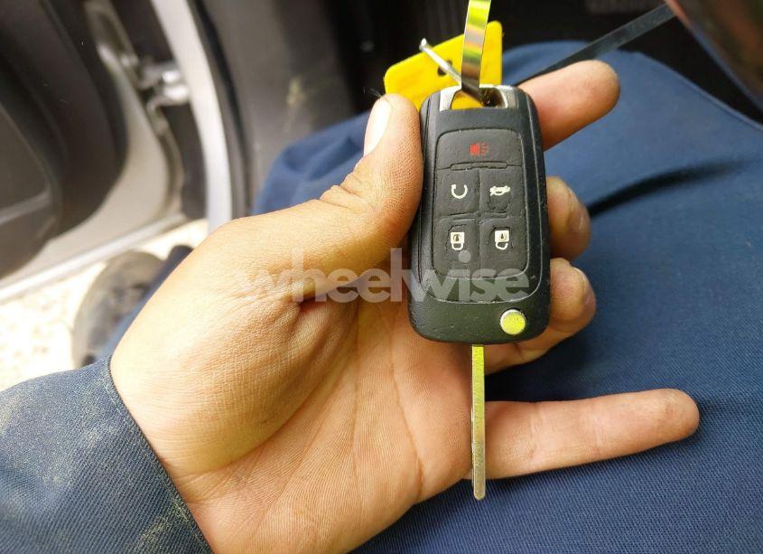 Photo 11 of 2017 Chevrolet Impala 1LT (VIN 1G1105S32HU133977)