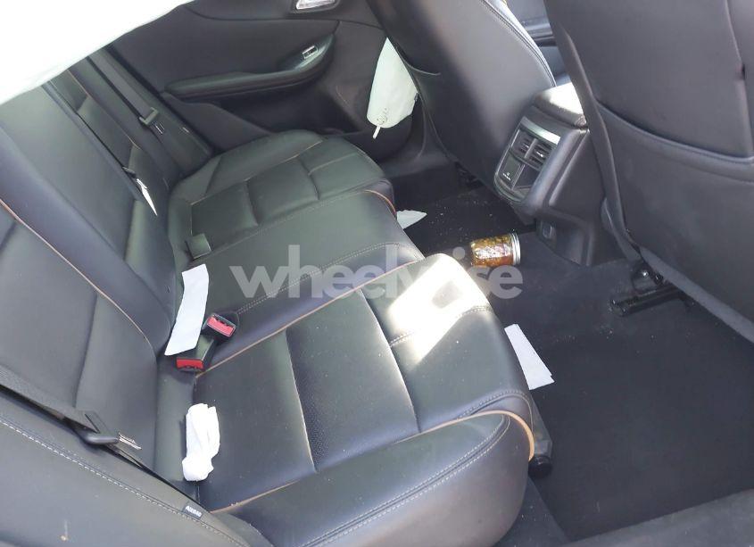 Photo 8 of 2019 Chevrolet Impala PREMIER (VIN 1G1105S32KU106396)