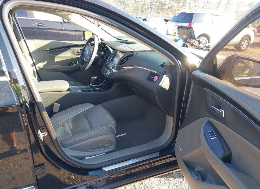 Photo 5 of 2019 Chevrolet Impala PREMIER (VIN 1G1105S33KU104673)