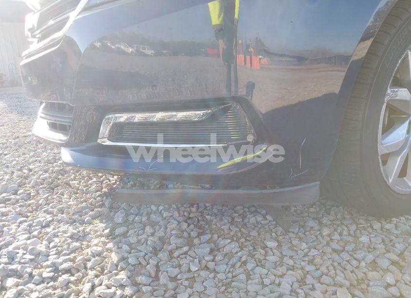 Photo 6 of 2018 Chevrolet Impala 1LT (VIN 1G1105S34JU125255)