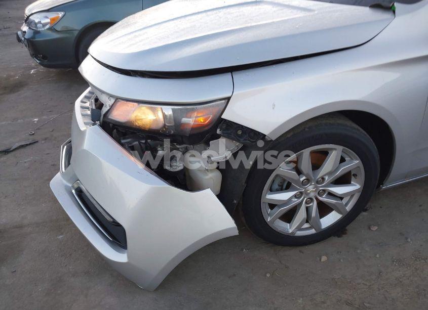 Photo 18 of 2018 Chevrolet Impala 1LT (VIN 1G1105S35JU122266)