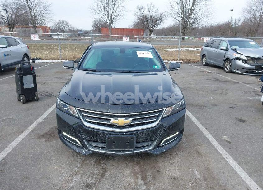 Photo 12 of 2018 Chevrolet Impala 1LT (VIN 1G1105S36JU112345)