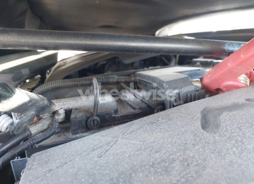 Photo 10 of 2017 Chevrolet Impala 1LT (VIN 1G1105S37HU114776)