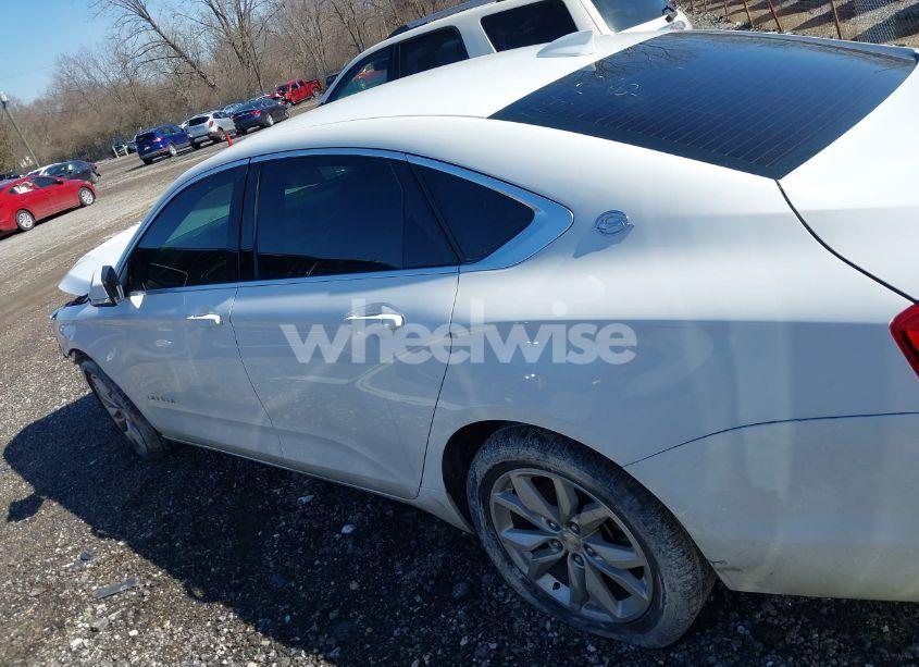 Photo 14 of 2017 Chevrolet Impala 1LT (VIN 1G1105S37HU114776)
