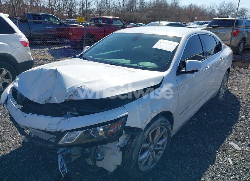 Photo 2 of 2017 Chevrolet Impala 1LT (VIN 1G1105S37HU114776)