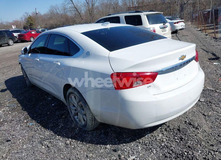 Photo 3 of 2017 Chevrolet Impala 1LT (VIN 1G1105S37HU114776)