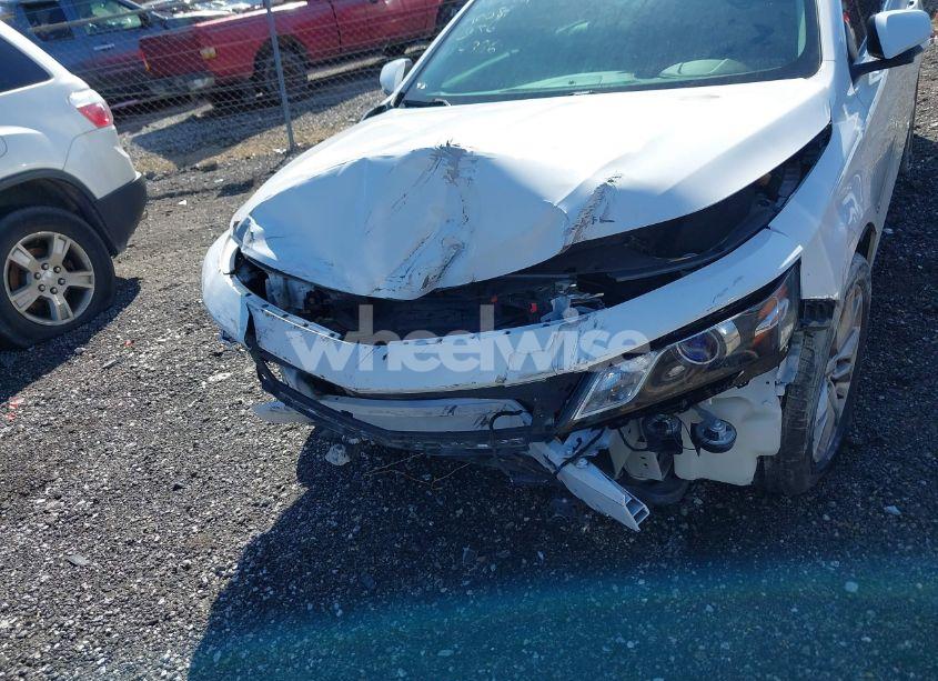 Photo 6 of 2017 Chevrolet Impala 1LT (VIN 1G1105S37HU114776)