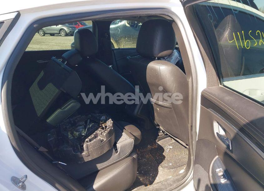 Photo 8 of 2017 Chevrolet Impala 1LT (VIN 1G1105S37HU114776)