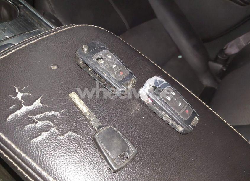 Photo 11 of 2017 Chevrolet Impala 1LT (VIN 1G1105S37HU202856)