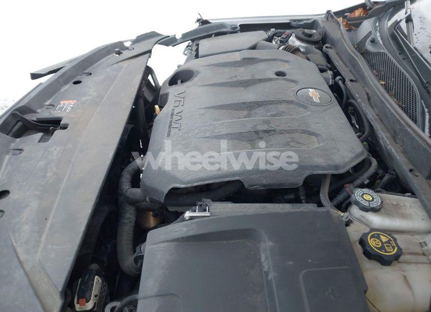 Photo 10 of 2018 Chevrolet Impala 1LT (VIN 1G1105S37JU148903)