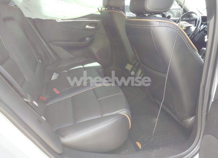 Photo 8 of 2019 Chevrolet Impala PREMIER (VIN 1G1105S37KU121864)