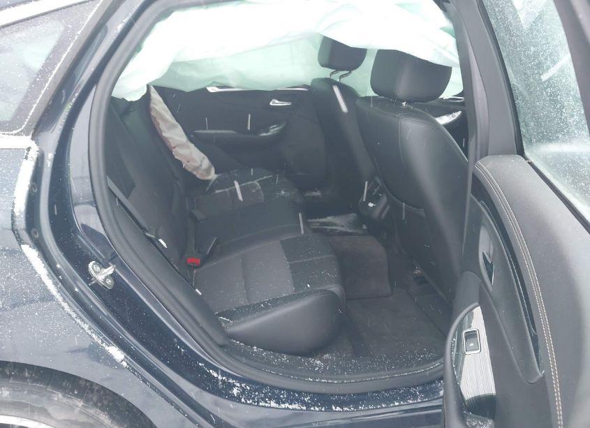 Photo 8 of 2017 Chevrolet Impala 1LT (VIN 1G1105S38HU188837)