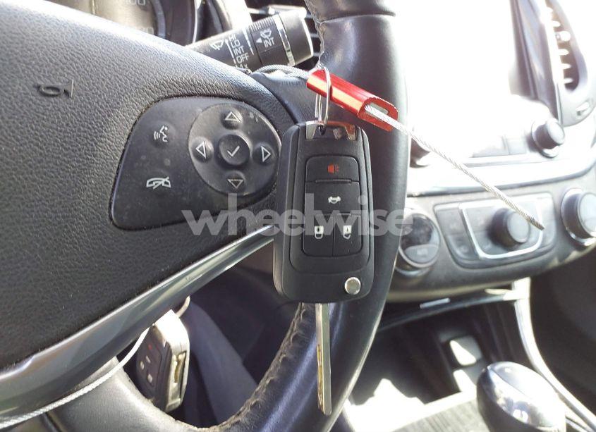 Photo 11 of 2017 Chevrolet Impala 1LT (VIN 1G1105S38HU189857)