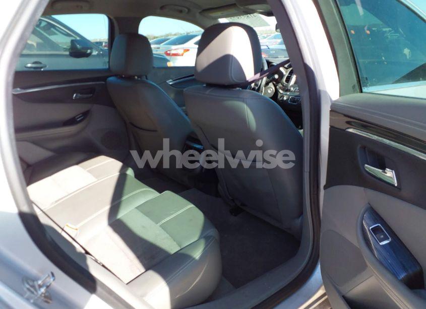 Photo 8 of 2017 Chevrolet Impala 1LT (VIN 1G1105S38HU189857)