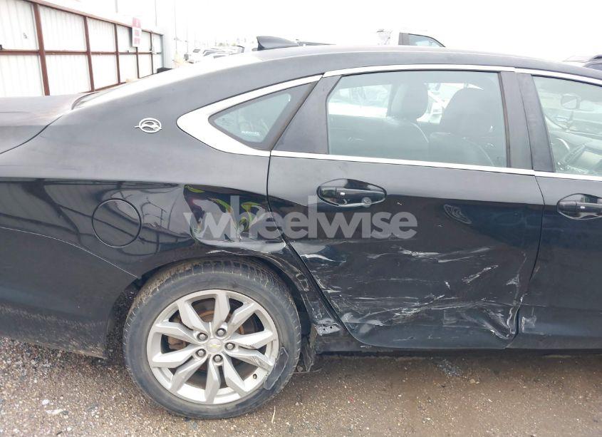 Photo 6 of 2018 Chevrolet Impala 1LT (VIN 1G1105S38JU103386)