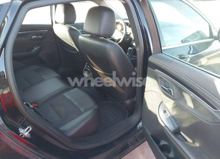 Photo 8 of 2017 Chevrolet Impala 1LT (VIN 1G1105S39HU185512)