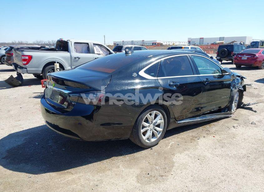 Photo 4 of 2017 Chevrolet Impala 1LT (VIN 1G1105S39HU189768)