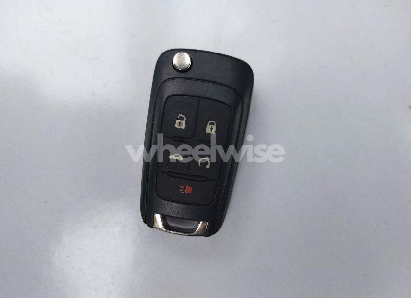 Photo 9 of 2018 Chevrolet Impala 1LT (VIN 1G1105S39JU135456)