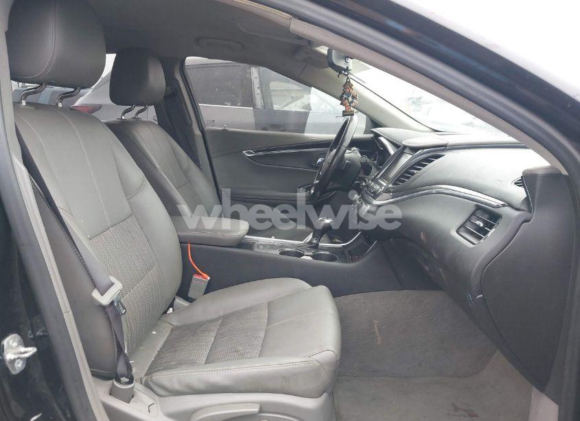 Photo 5 of 2017 Chevrolet Impala 1LT (VIN 1G1105S3XHU158948)