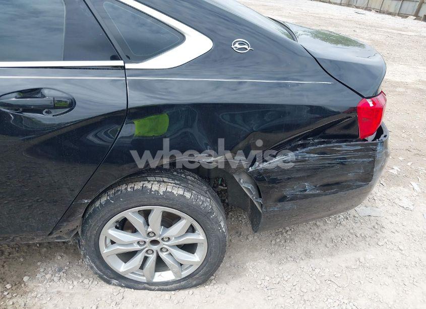 Photo 6 of 2017 Chevrolet Impala 1LT (VIN 1G1105S3XHU191335)