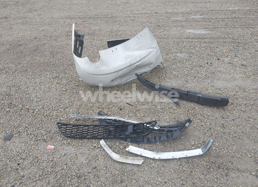 Photo 12 of 2017 Chevrolet Impala 1LT (VIN 1G1105S3XHU214175)