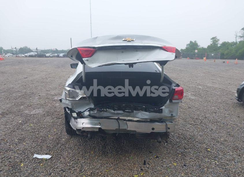 Photo 21 of 2017 Chevrolet Impala 1LT (VIN 1G1105S3XHU214175)