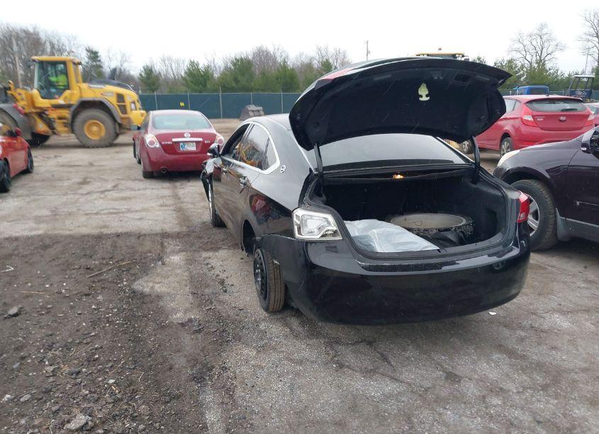 Photo 3 of 2018 Chevrolet Impala 1LT (VIN 1G1105S3XJU108041)
