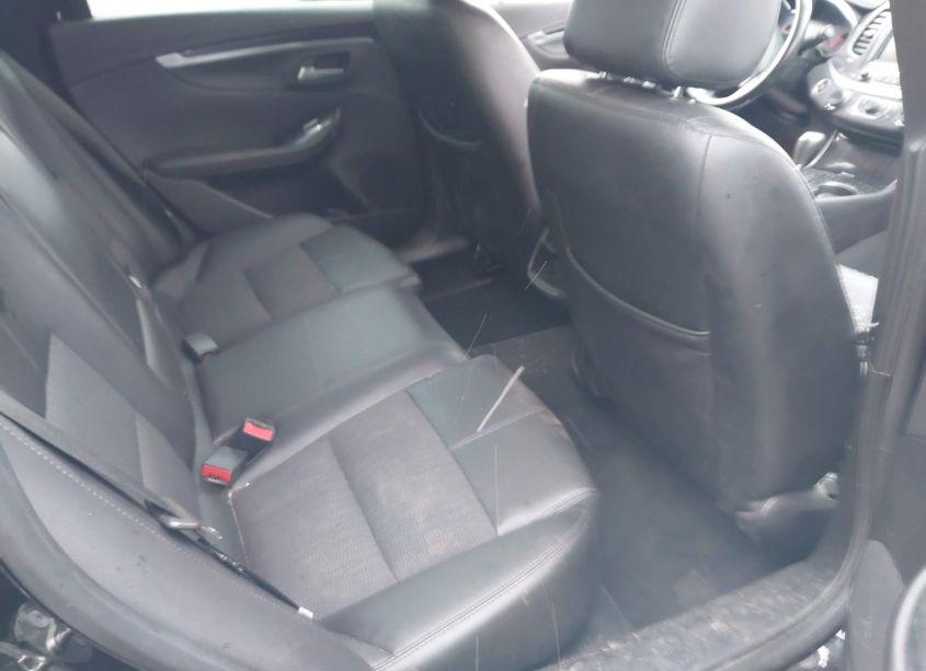 Photo 8 of 2018 Chevrolet Impala 1LT (VIN 1G1105S3XJU108041)