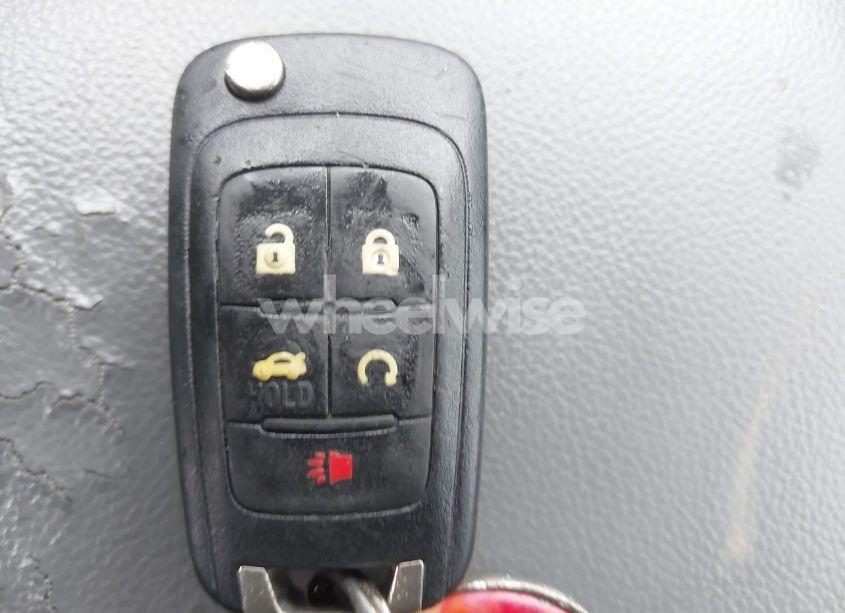 Photo 11 of 2018 Chevrolet Impala 1LT (VIN 1G1105SA1JU131478)