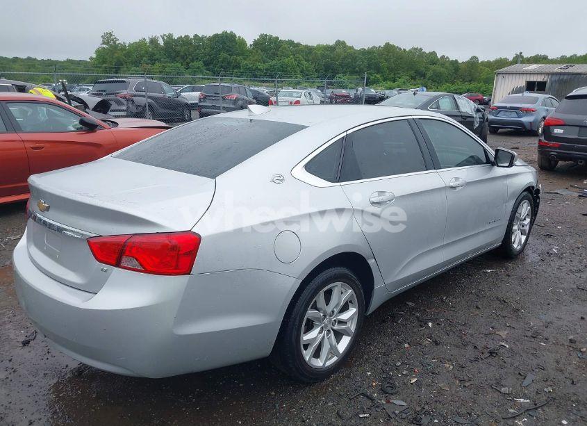 Photo 4 of 2018 Chevrolet Impala 1LT (VIN 1G1105SA1JU131478)