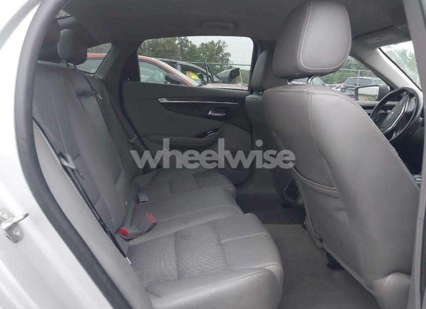 Photo 8 of 2018 Chevrolet Impala 1LT (VIN 1G1105SA1JU131478)