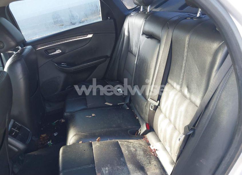 Photo 8 of 2017 Chevrolet Impala 1LT (VIN 1G1105SA2HU160143)