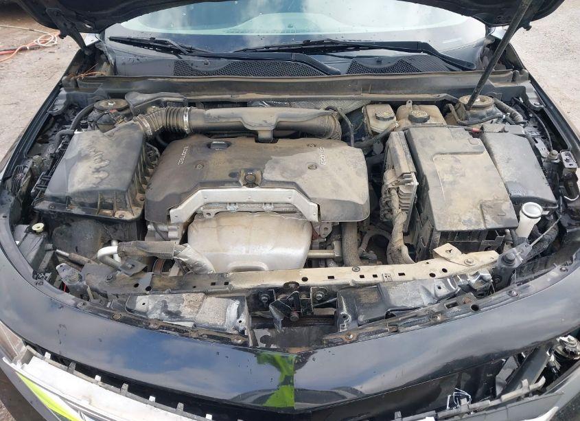 Photo 10 of 2017 Chevrolet Impala 1LT (VIN 1G1105SA2HU171546)