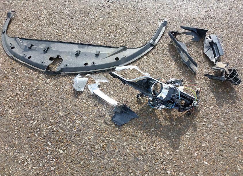 Photo 12 of 2017 Chevrolet Impala 1LT (VIN 1G1105SA2HU171546)