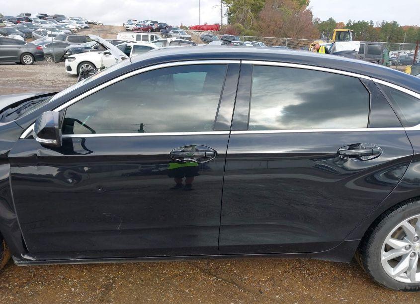 Photo 15 of 2017 Chevrolet Impala 1LT (VIN 1G1105SA2HU171546)