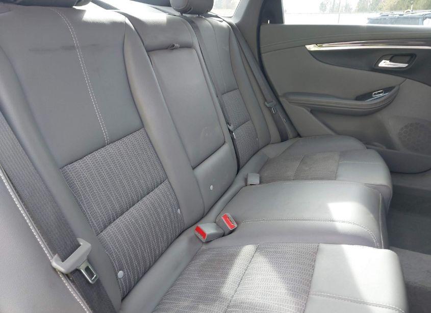 Photo 8 of 2017 Chevrolet Impala 1LT (VIN 1G1105SA2HU171546)