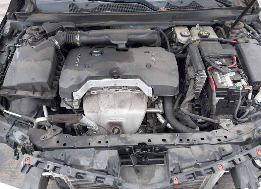 Photo 10 of 2017 Chevrolet Impala 1LT (VIN 1G1105SA4HU199350)